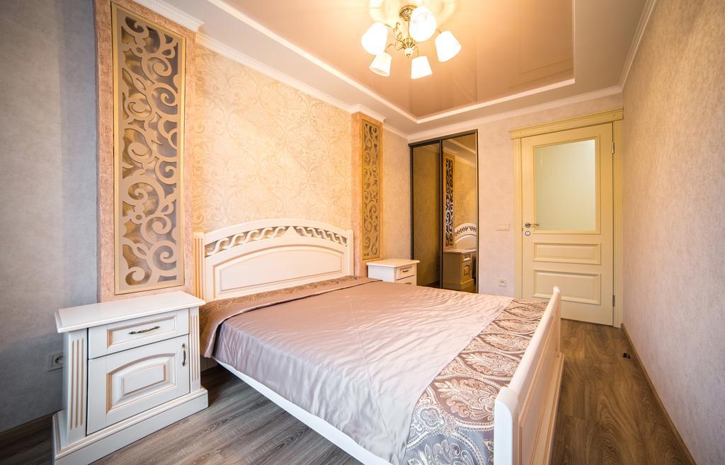 Apartments On Svobody Avenue- The Center Of 리비프 외부 사진